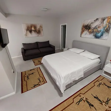 Center Apartment Tirana